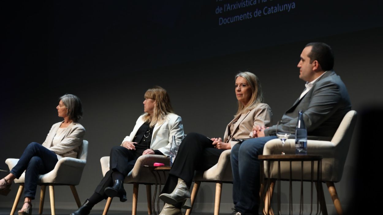 L'arxivística es modernitza i abraça la intel·ligència artificial