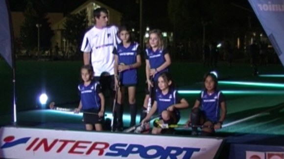 El Junior omple de llum i colors una ambiciosa presentació