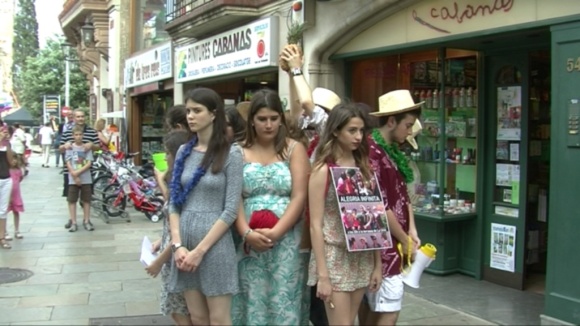 Els tallers teatrals Sílvia Servan porten la seva 'Alegria infinita' al carrer