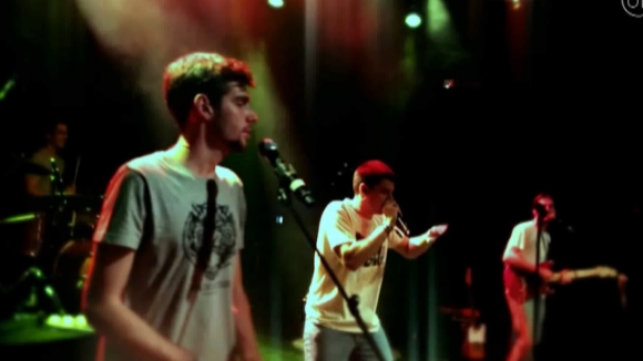 Urban Lights 'Shake That'