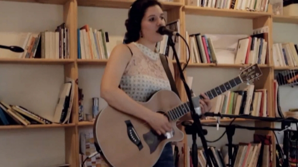 Lulamae Blue 'Un Tast'