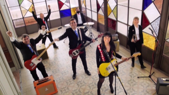 Cola Jet Set 'Me levantaré'