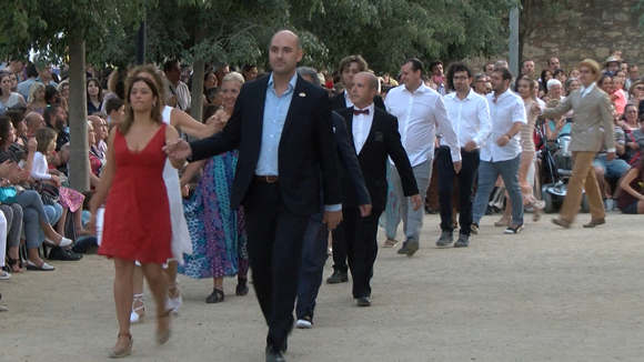 'Paga-li, Joan', el ball del vano i el ram