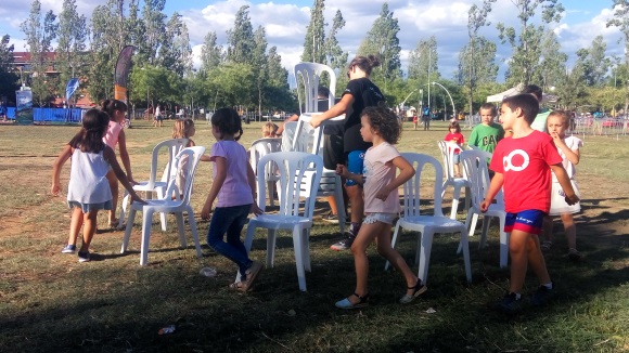 L'esport al carrer aglutina petits i grans a la Festa Major