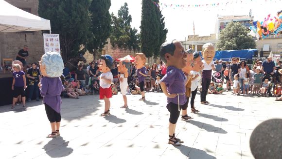 La cultura popular mostra el seu bon estat de salut a la 8a trobada de Balls i Entremesos