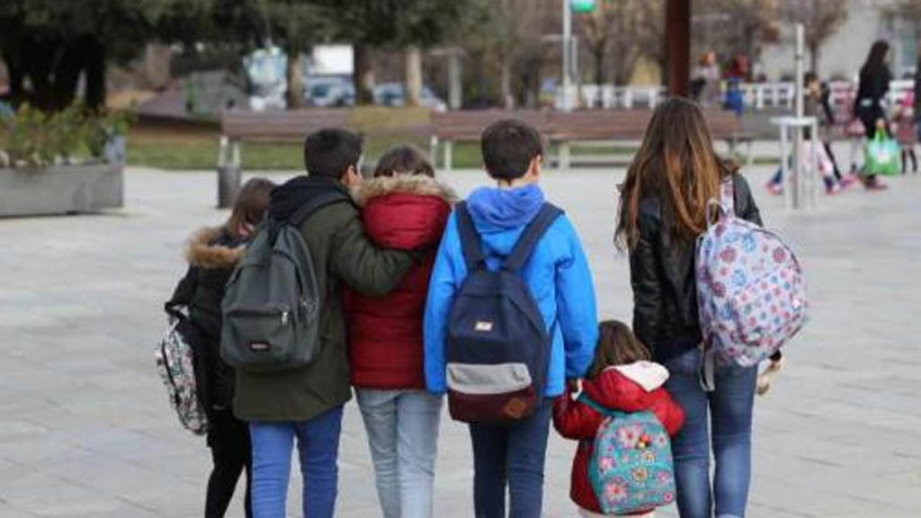 Pedro Sánchez confia vacunar els estudiants d'ESO i batxillerat dues setmanes abans de l'inici de curs