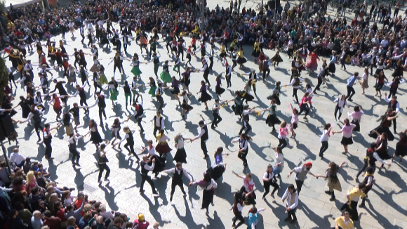 328 participants han fet seu el Ball de Gitanes