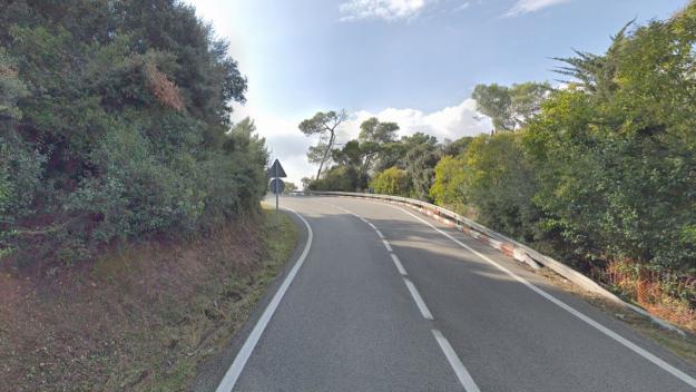 Un ferit menys greu en una col·lisió lleu entre un cotxe i una moto a la Rabassada