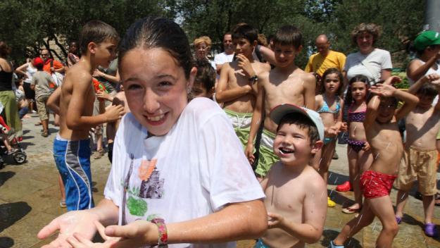 La calor i el risc d'incendi afecten la programació de la Festa Major