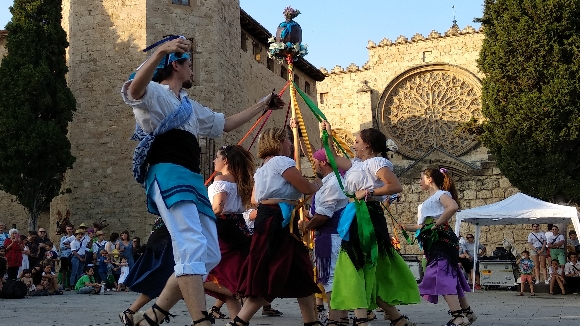 La cultura popular treu pit en la Trobada de Balls i Entremesos de Festa Major