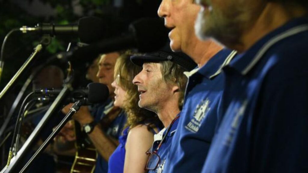 Alt: Bollywood, cervesa artesana i Havaneres a la Festa Major de La Floresta a partir d'aquest divendres