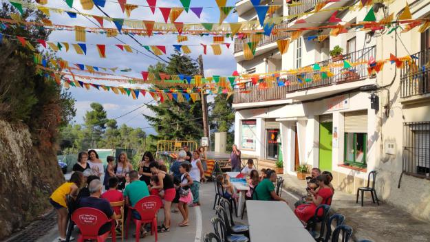 El veïnat de Sol i Aire reclama la regularització urbanística del barri