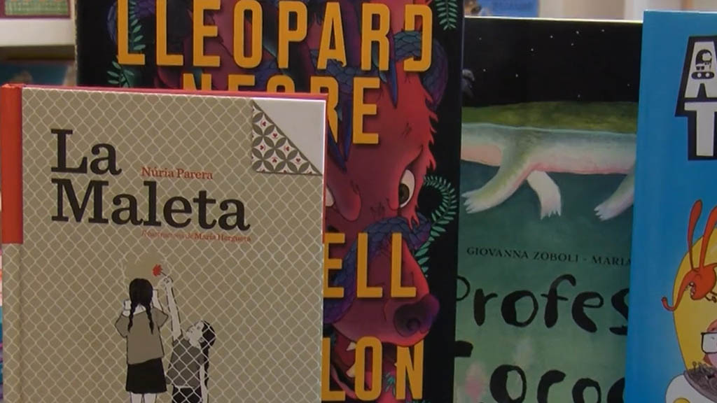 Entregues de llibres de la mà de llibreries santcugatenques