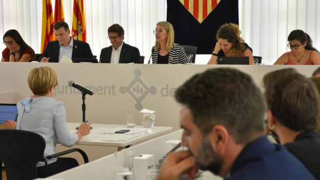 La pujada de l'IBI, a debat al 'Gall del Monestir'