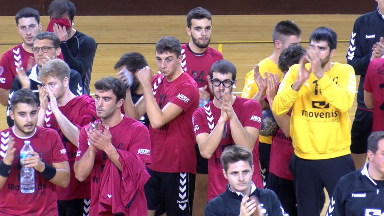 L'Handbol Sant Cugat assoleix un triomf vital per la permanència a Palautordera