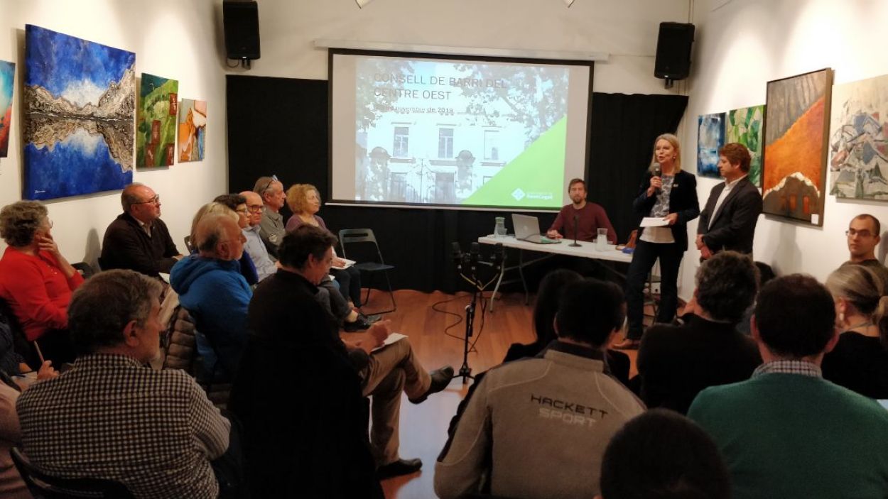 Tot a punt per al primer consell de barri de Centre Oest del curs