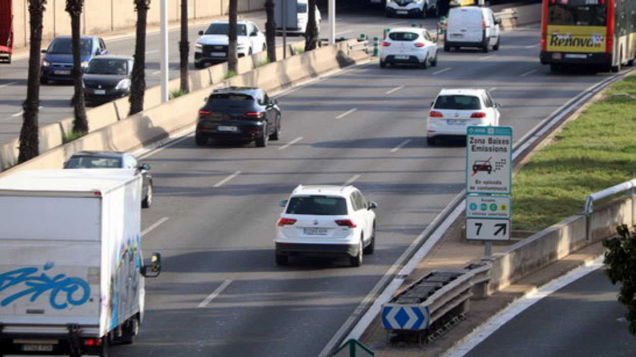 Entra en vigor la Zona de Baixes Emissions de Barcelona sense sancions fins a l'abril