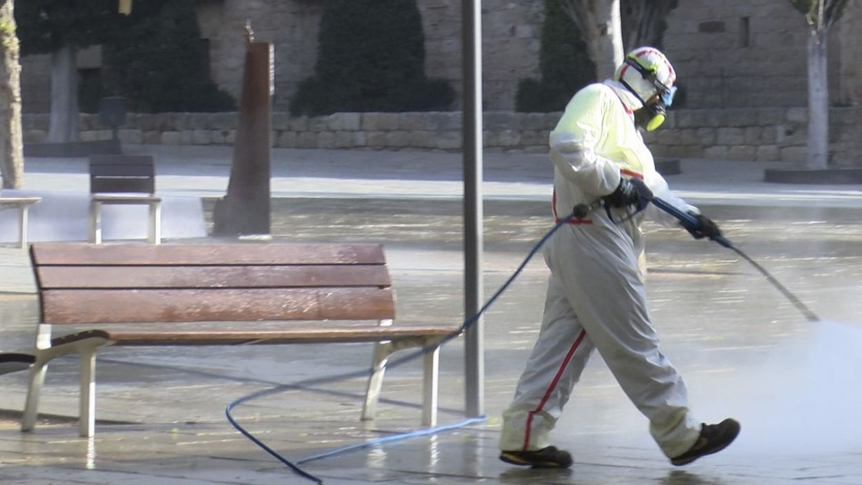 Treball en temps de confinament: mantenir la ciutat quan tothom és a casa