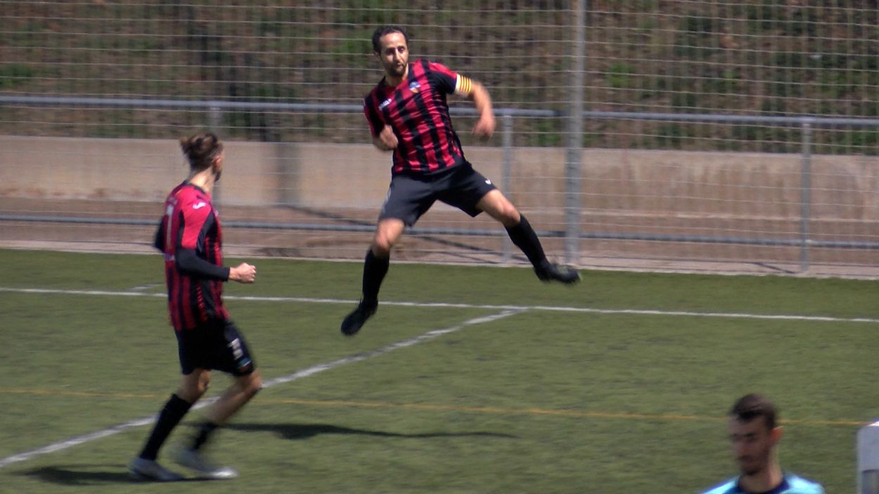 El SantCu referma el seu lideratge guanyant per la mínima un duel directe contra el Sitges