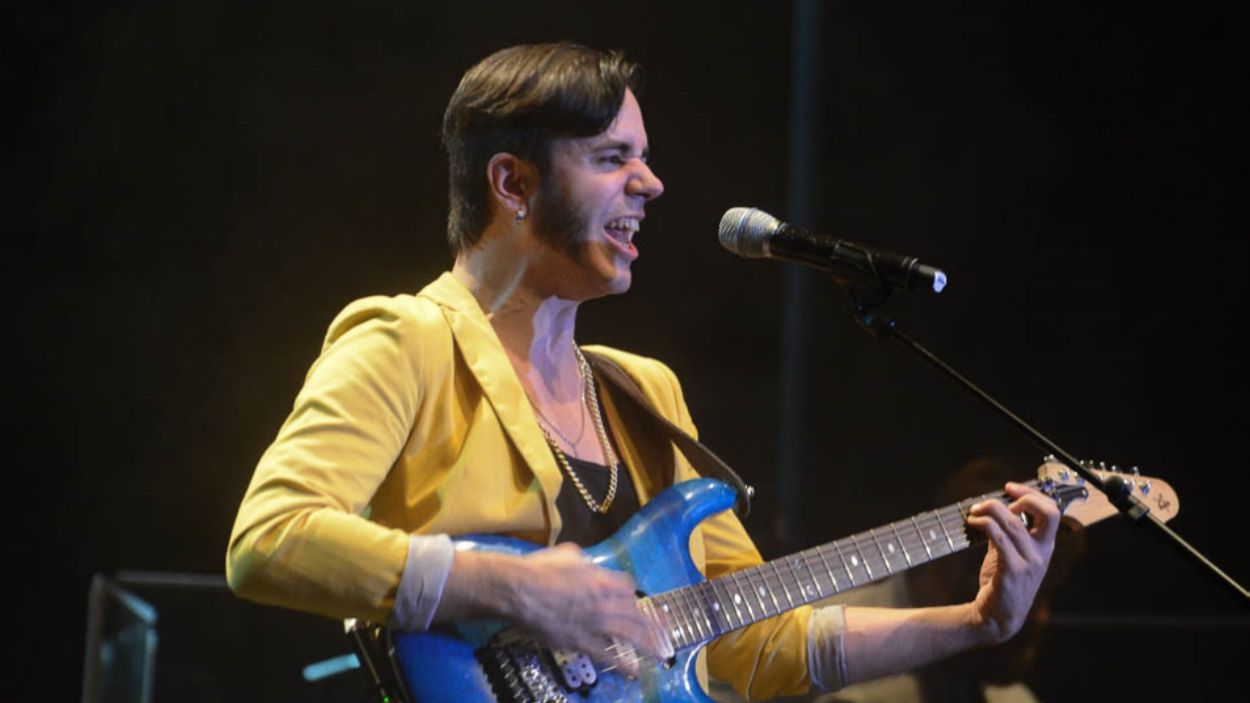 Obeses actua aquest dissabte al Teatre-Auditori amb la Cobla Berga Jove