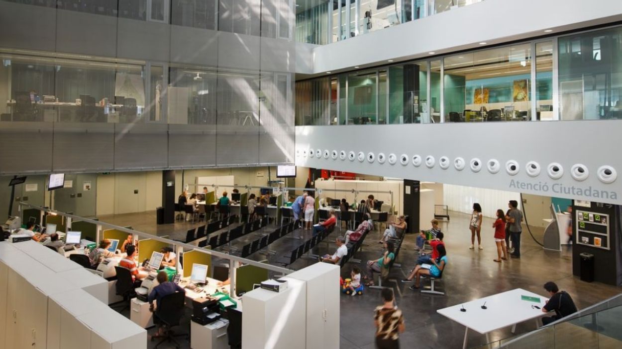 Consulta els nous horaris de l'Oficina Municipal d'Escolarització