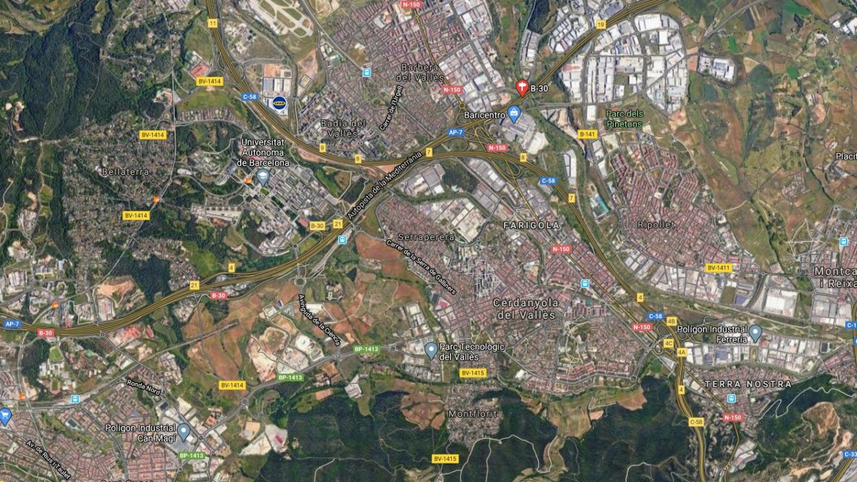 Accident múltiple a la B-30 a Cerdanyola amb quatre vehicles implicats i sense ferits