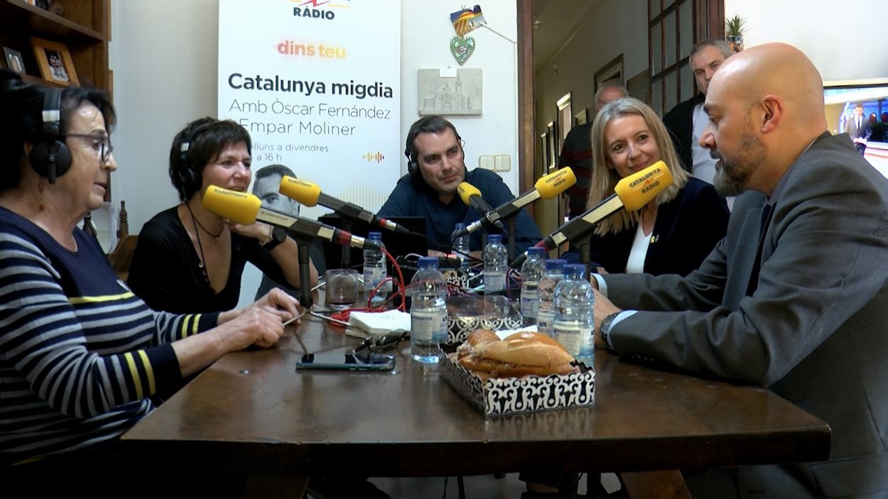 El 'Catalunya Migdia' instal·la el seu estudi a Sant Cugat per celebrar el Dia Mundial de la Ràdio