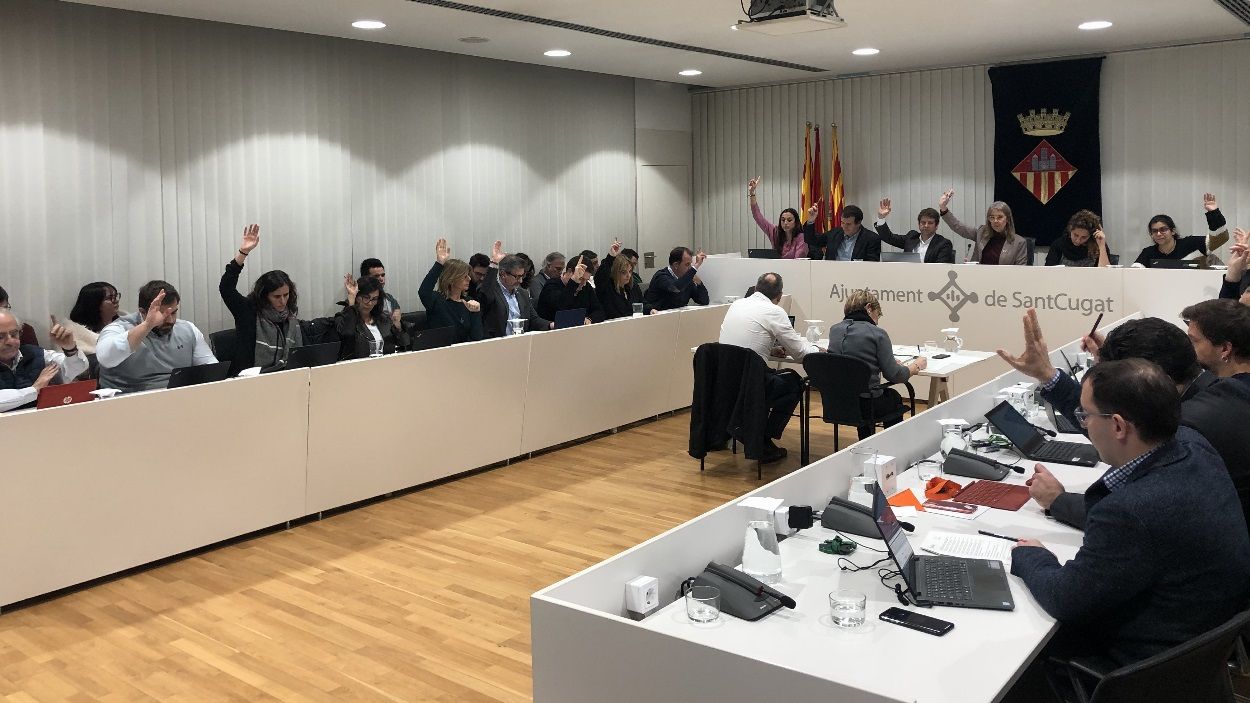 Restringit l'accés al públic al ple de dilluns i suspesa l'audiència pública