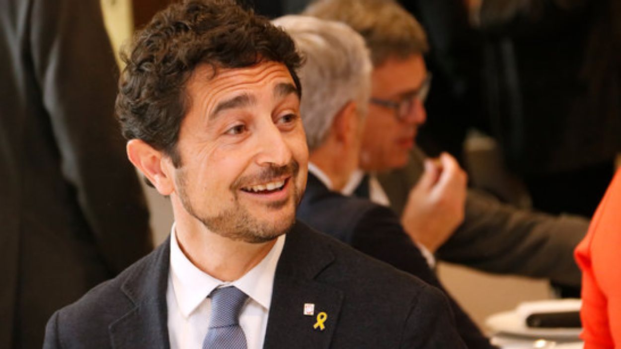 Calvet diu que està 'a disposició' de JxCat per ser candidat a les eleccions 'per compromís amb el país'