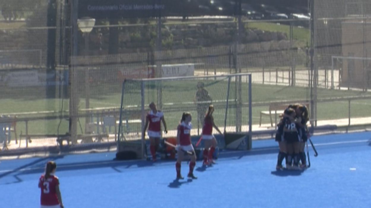 El femení del Junior no falla a casa contra el CD Terrassa i s'afiança a la part alta de la taula