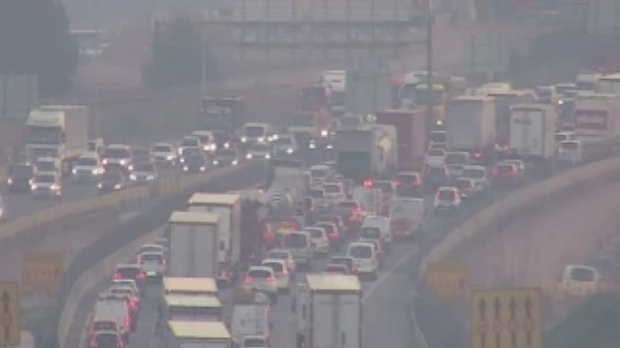 Un accident a l'AP-7 a Sant Cugat ha provocat cues de prop de 10 km aquest dimarts al matí