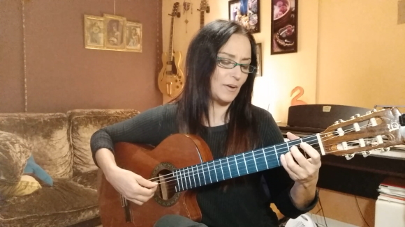 La cantant Anna Luna dedica 'Paraules d'amor'