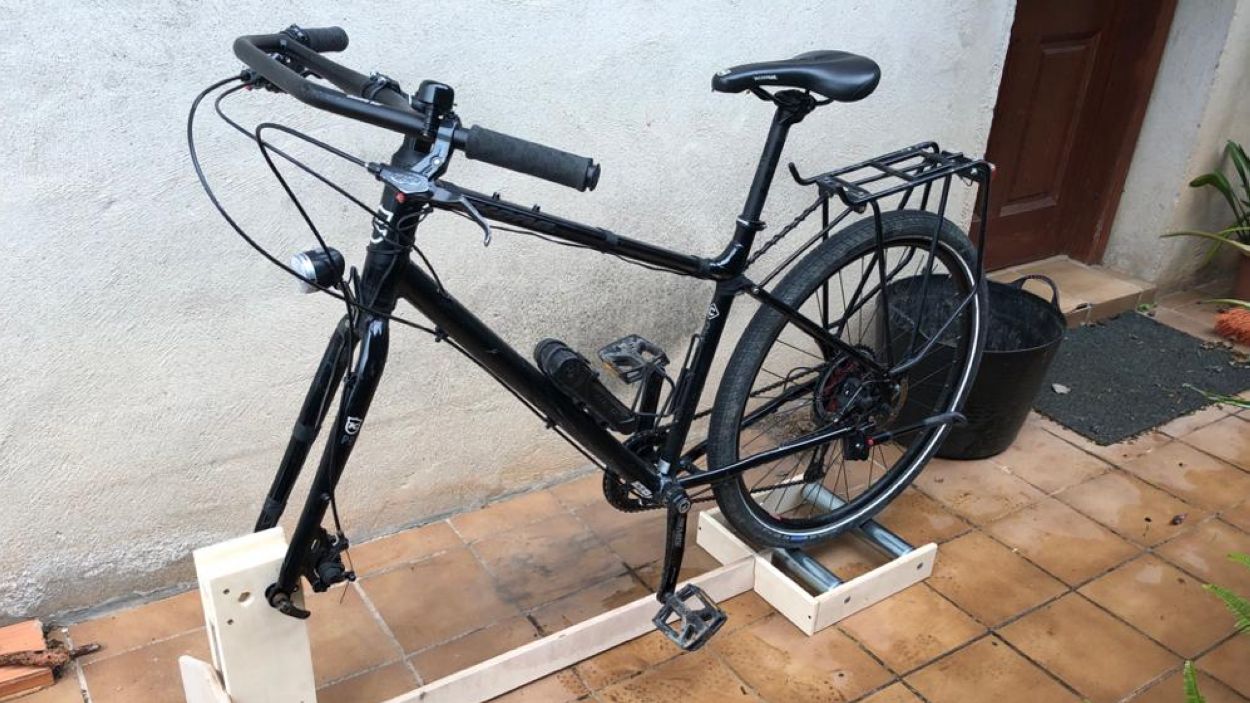 Clinicbikes es reinventa amb corrons per convertir les bicis en estàtiques