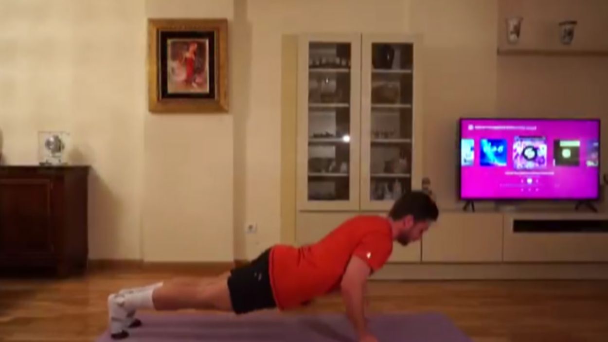 El futbol sala santcugatenc aprofita qualsevol espai per seguir en forma