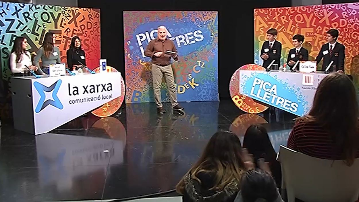 Els alumnes de l'institut Rovira-Forns i del col·legi Viaró, enfrontats al 'Pica Lletres'