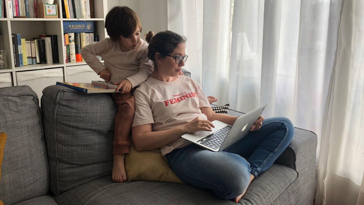 L'aventura de teletreballar amb infants a casa