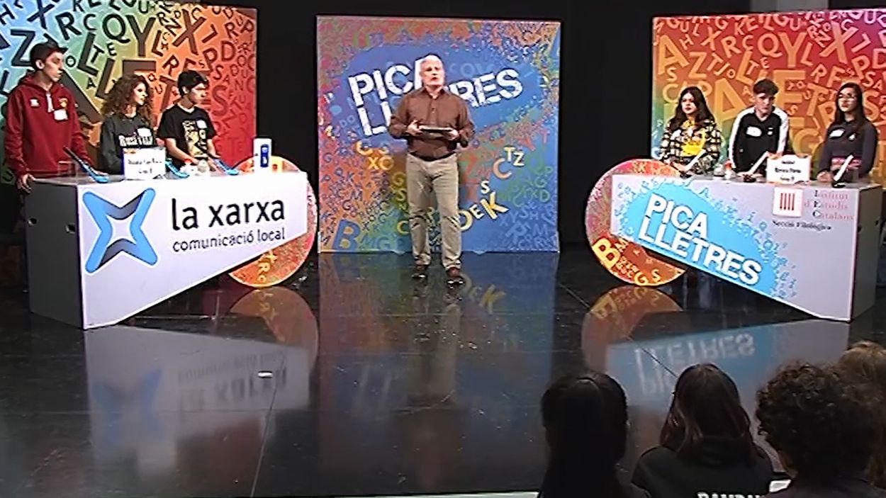 Els instituts Rovira-Forns i Can Roca es veuen les cares al 'Pica lletres'