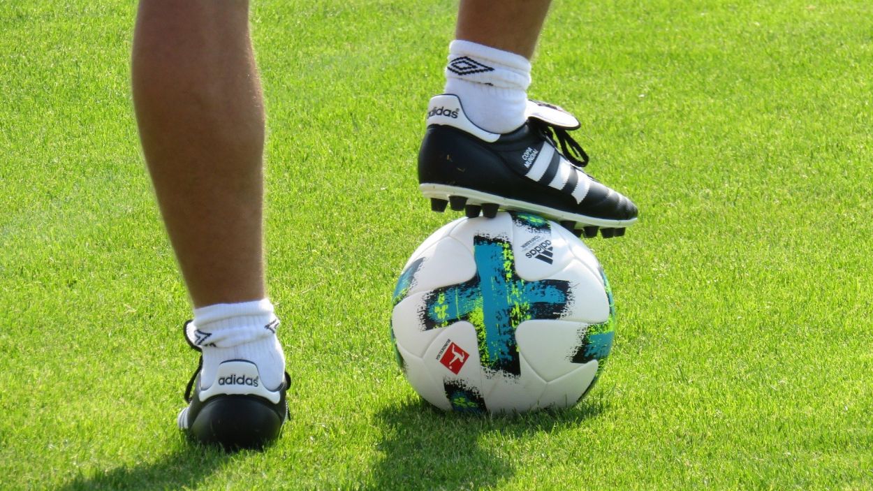 Els equips de futbol i futbol sala de Sant Cugat diuen adéu a la temporada