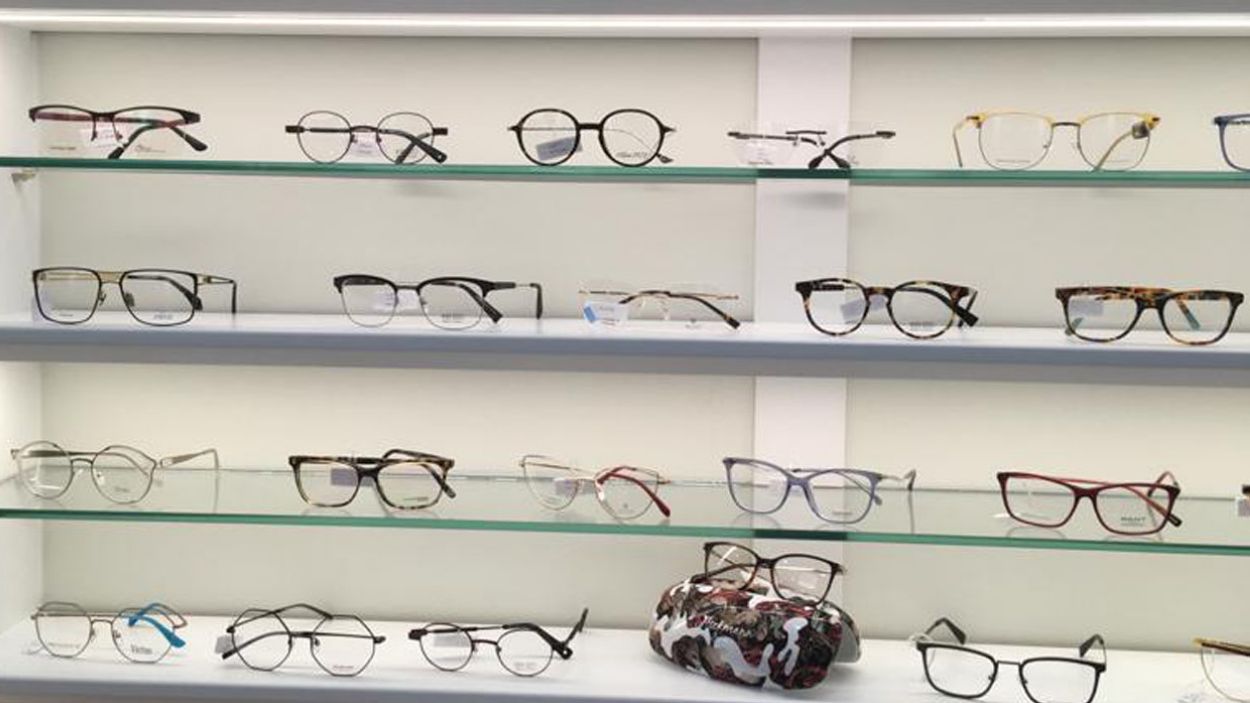 Les òptiques se sumen al comerç a domicili
