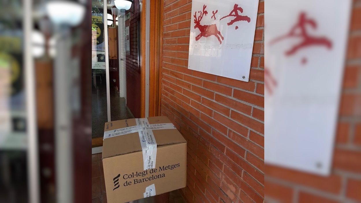 El Col·legi de Metges de Barcelona dona material sanitari a la Fundació Privada Jeroni de Moragas