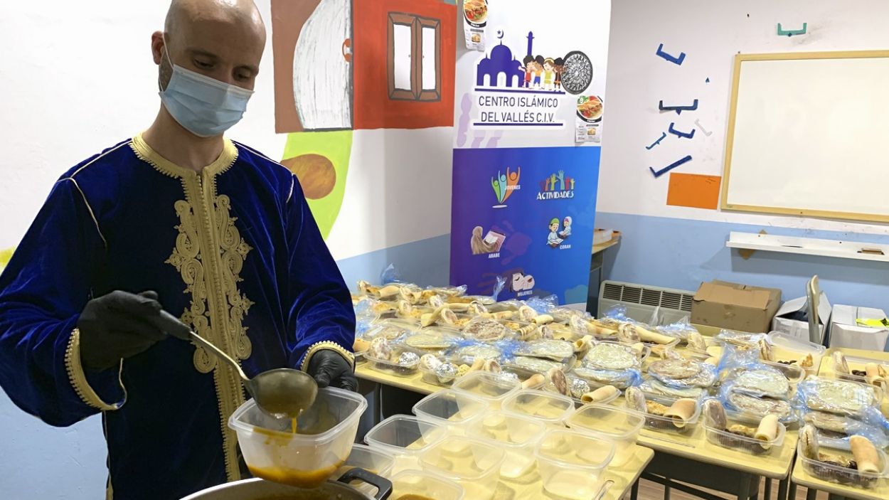 Uns 700 santcugatencs comencen el ramadà, 30 dies de dejuni i oracions