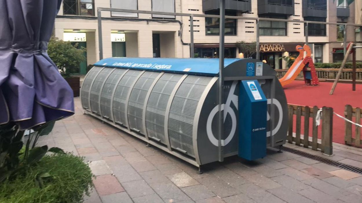 Una santcugatenca, la ciutadana que més ús del Bicibox ha fet a l'àrea metropolitana