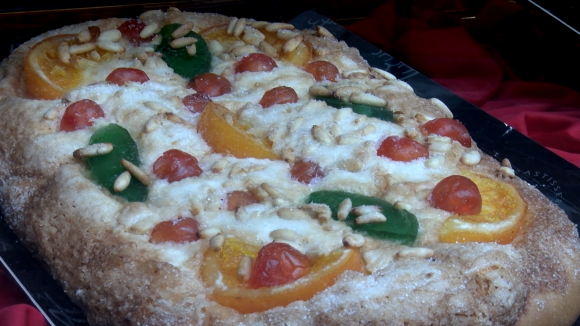 Forns i pastisseries de Sant Cugat expliquen com es preparen les coques de Sant Joan