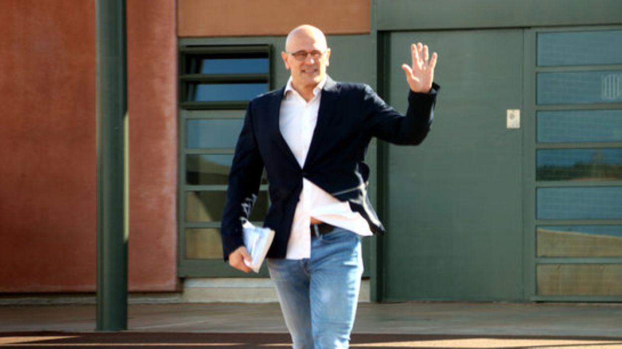 Romeva podrà sortir de presó durant el dia i haurà de tornar per dormir
