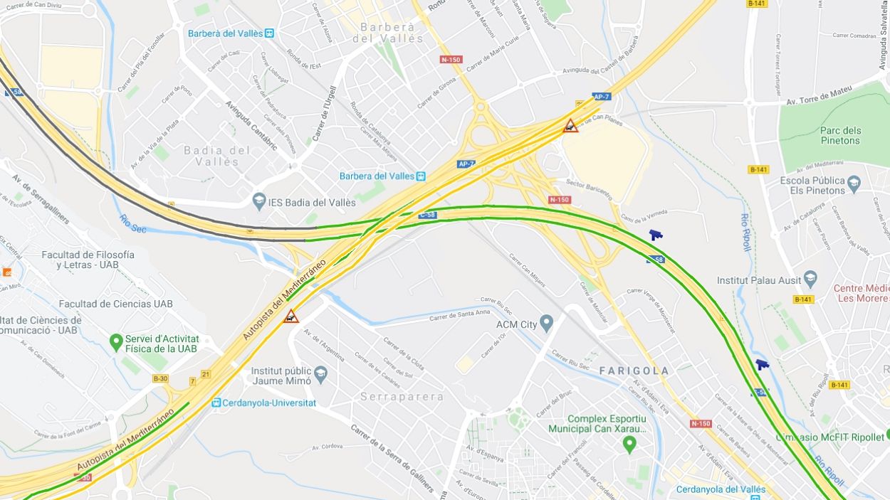 Retencions a l'AP-7 i la B-30 en sentit Girona per un camió avariat