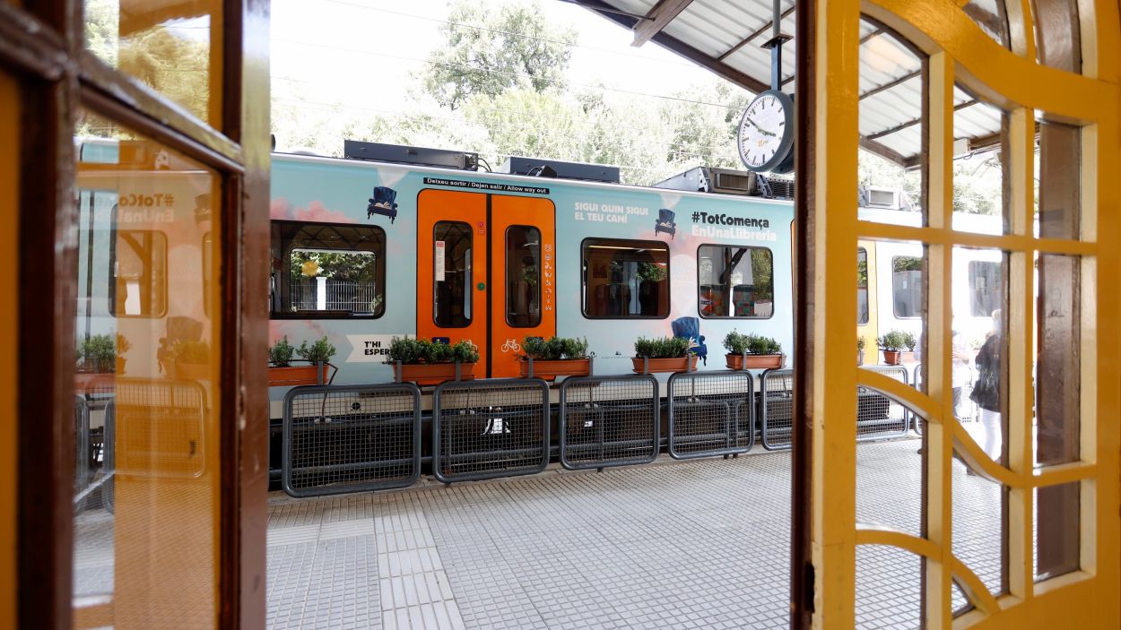 FGC, el departament de Cultura i la Cambra del Llibre sumen esforços per promoure la diada de Sant Jordi de juliol