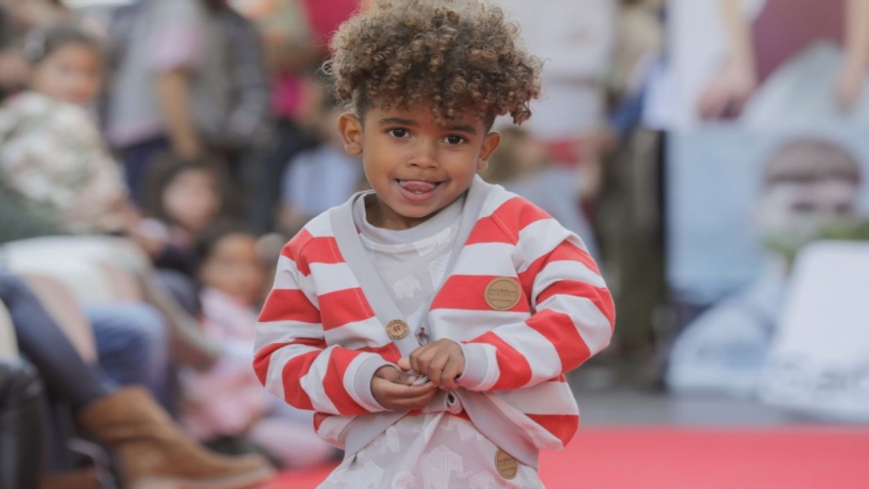 La desfilada de moda infantil Enlázate recapta fons per a la Fundació Iván Mañero