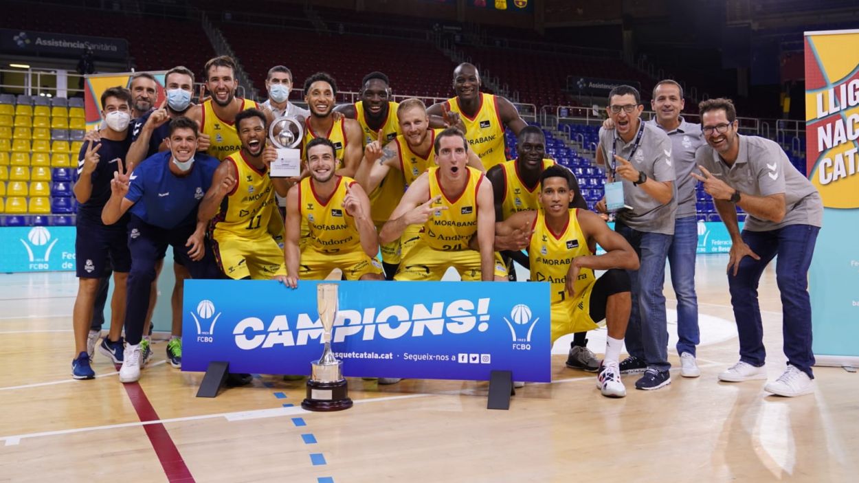 Nacho Llovet guanya la Lliga Catalana de bàsquet amb l'Andorra davant el Barça