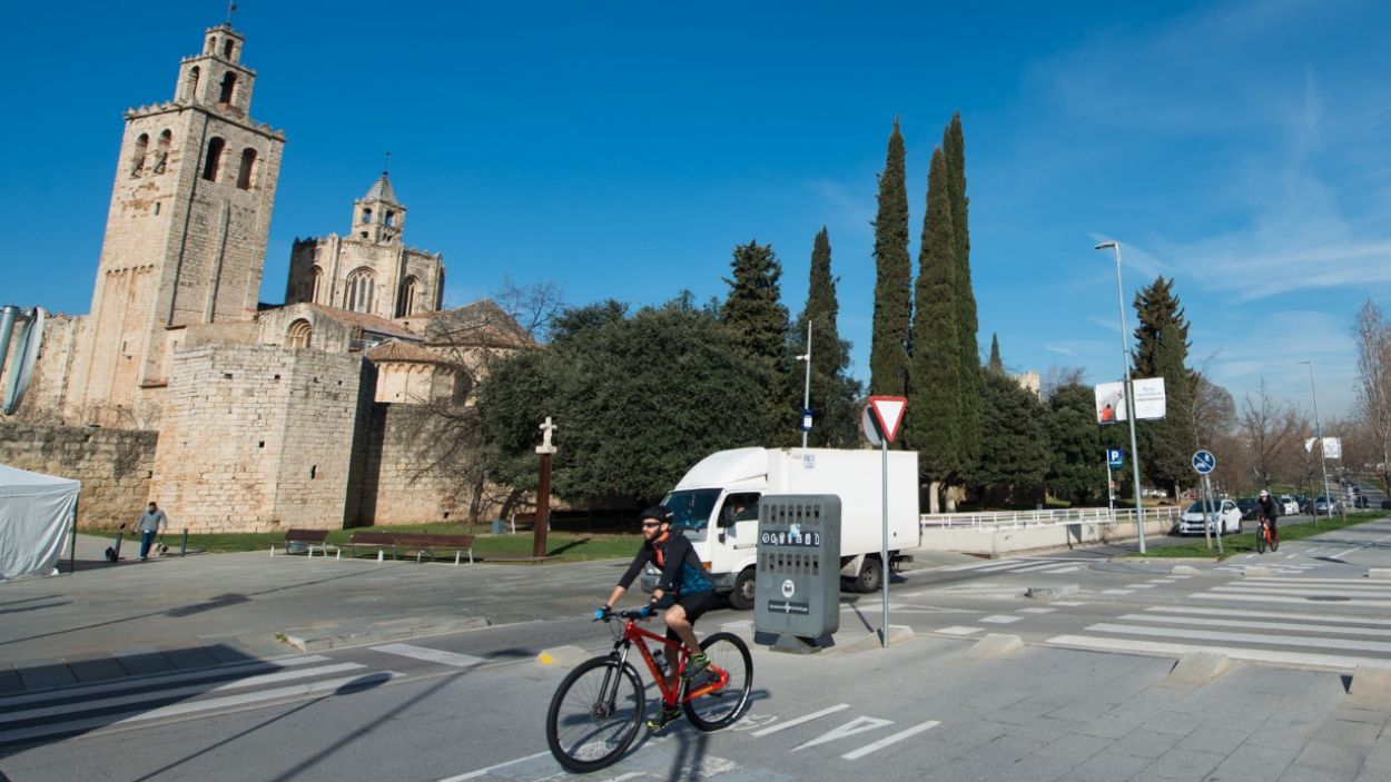Nous carrils bici per connectar tres escoles i els barris de Coll Favà i Can Magí