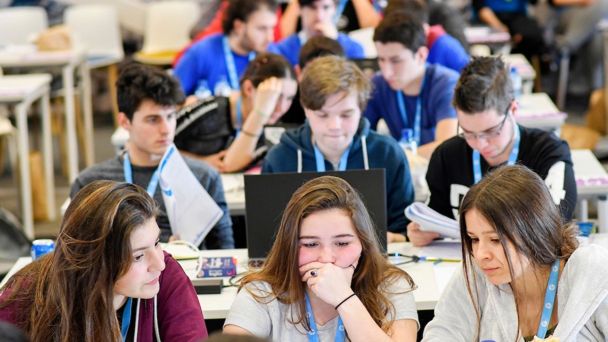 La 3a edició de #100tífiques reivindica el paper de les dones amb la ciència actual